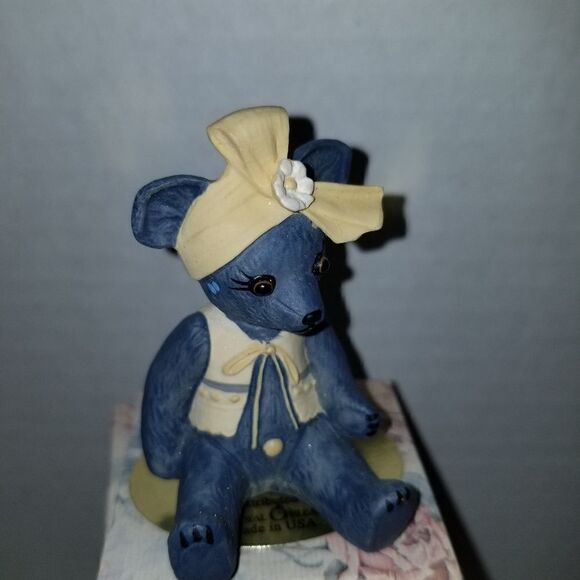 Bluebeary by Jan Hagara 1990 IN collectable CONDITION - Picture 8 of 12